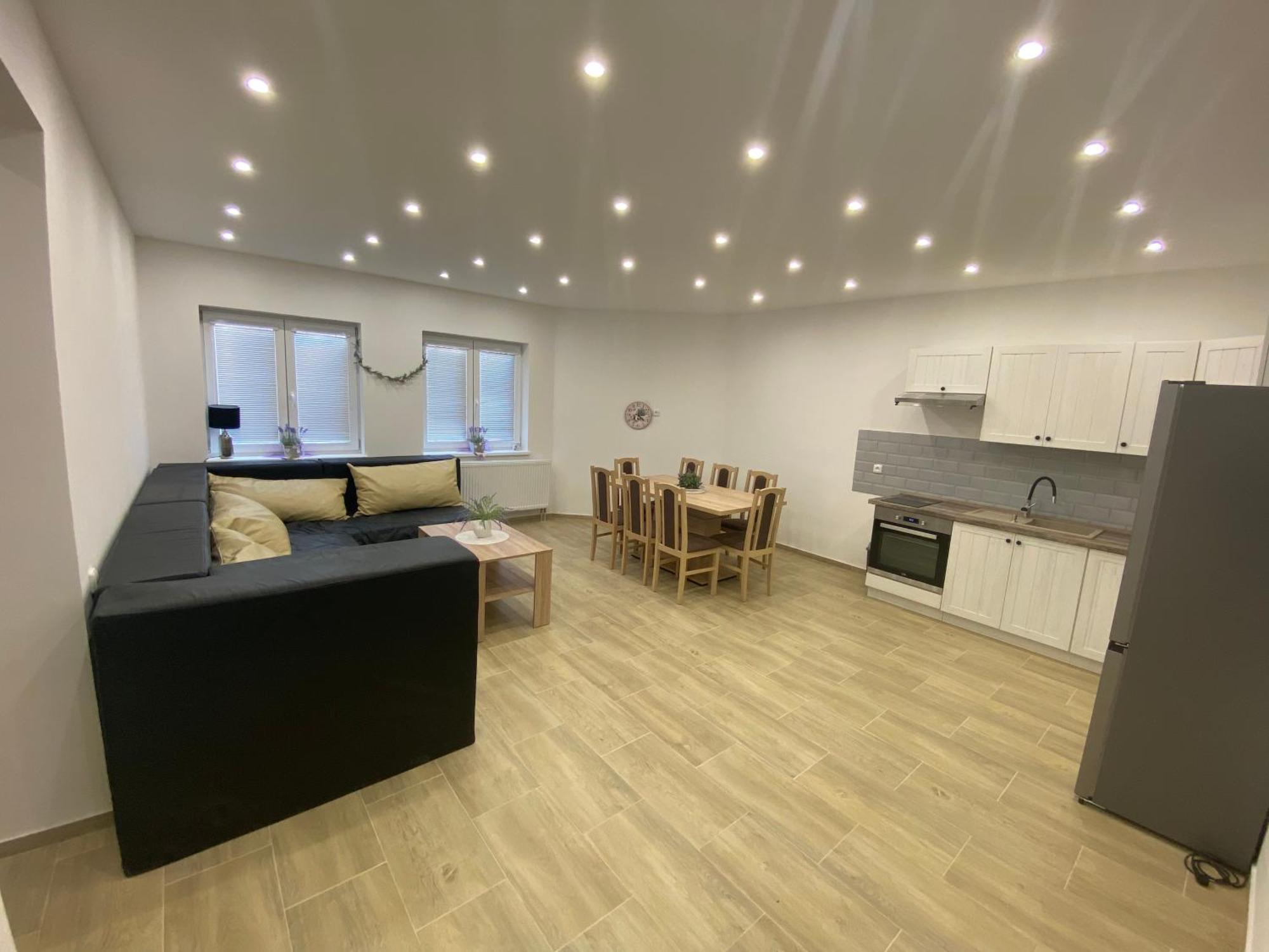 Květinové apartmány u Jordů Marenice Exterior foto