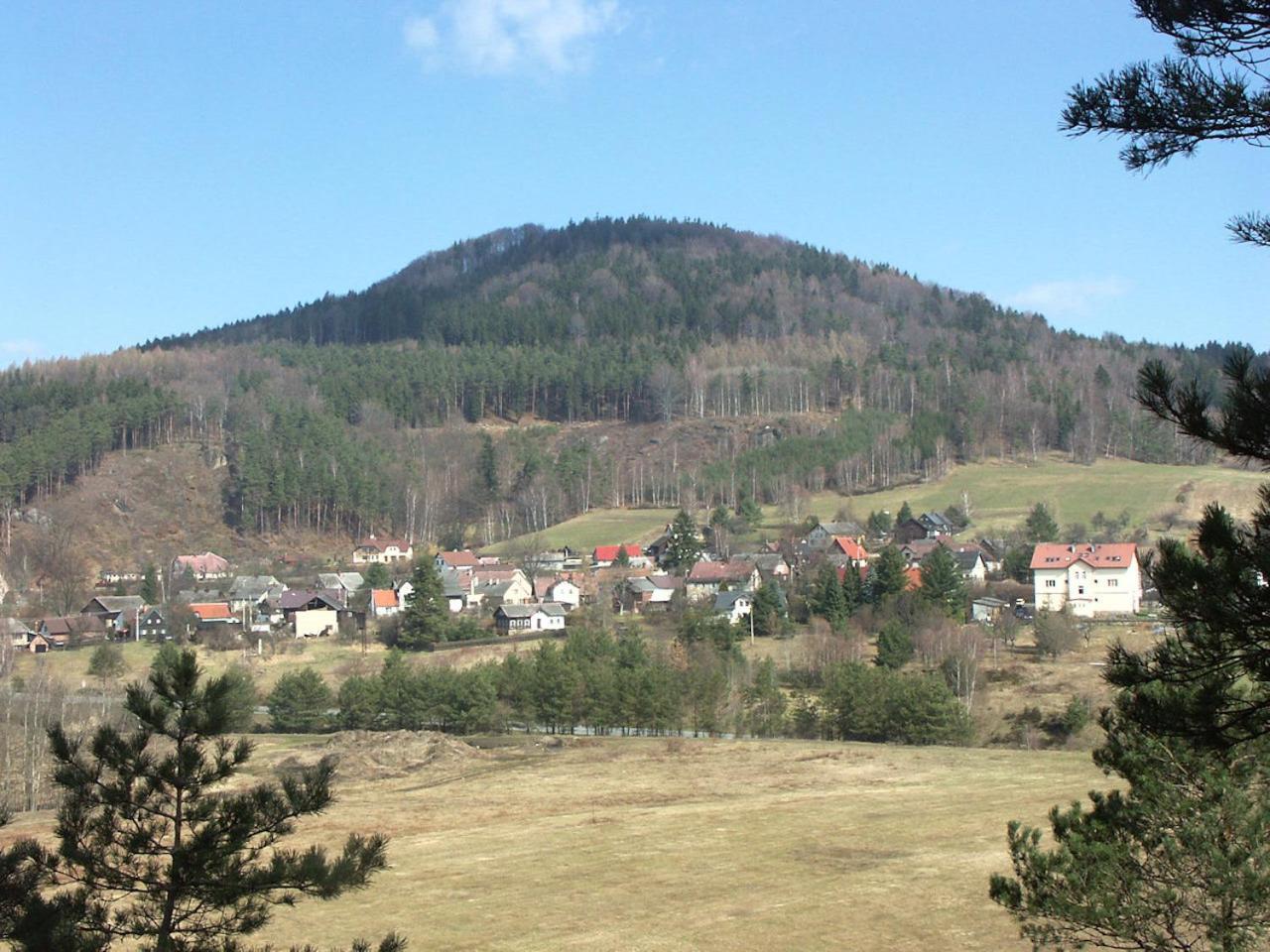 Květinové apartmány u Jordů Marenice Exterior foto