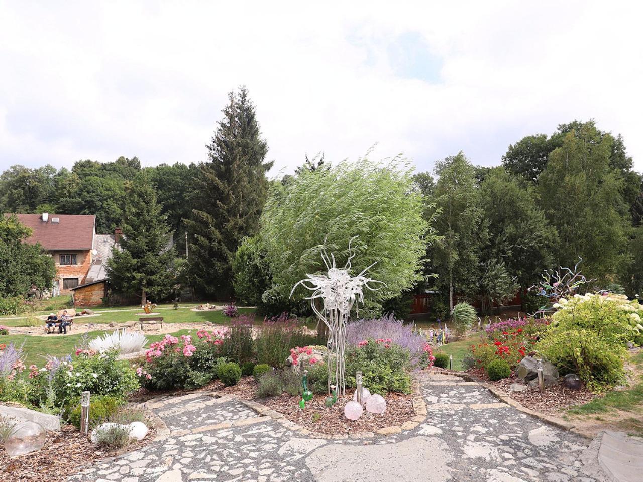 Květinové apartmány u Jordů Marenice Exterior foto